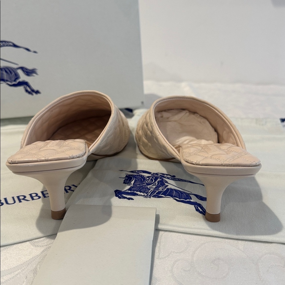 Burberry EKD Kitten Heel Mule. Ladies 8-8.5. Eu 39 - Picture 10 of 16